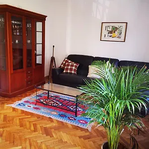 apartamento-bonito-y-bien-ubicado-en-el-soho-de-mlaga.1costadelsol.com/